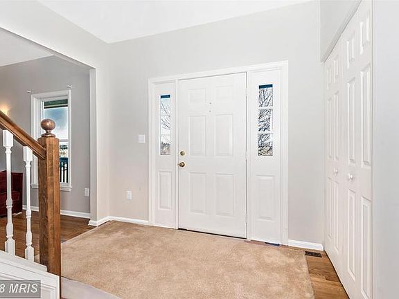 A WELCOMING Foyer Greets your arrival!