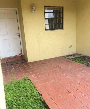 3rd image of 9660 Fontainebleau Blvd APT 8