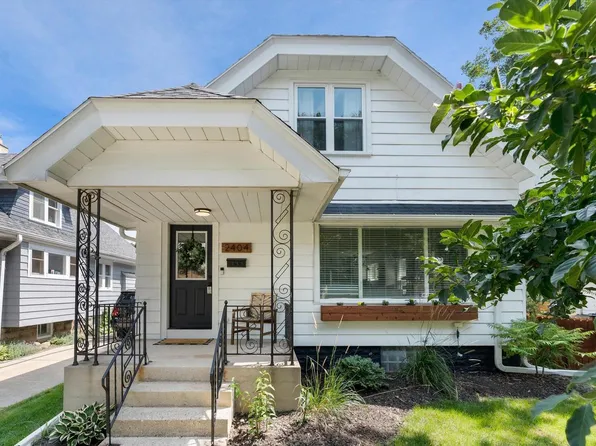 2404 North 71st STREET, Wauwatosa, WI 53213