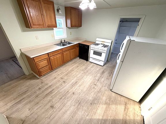 3rd image of 1500 E Lyndale Ave