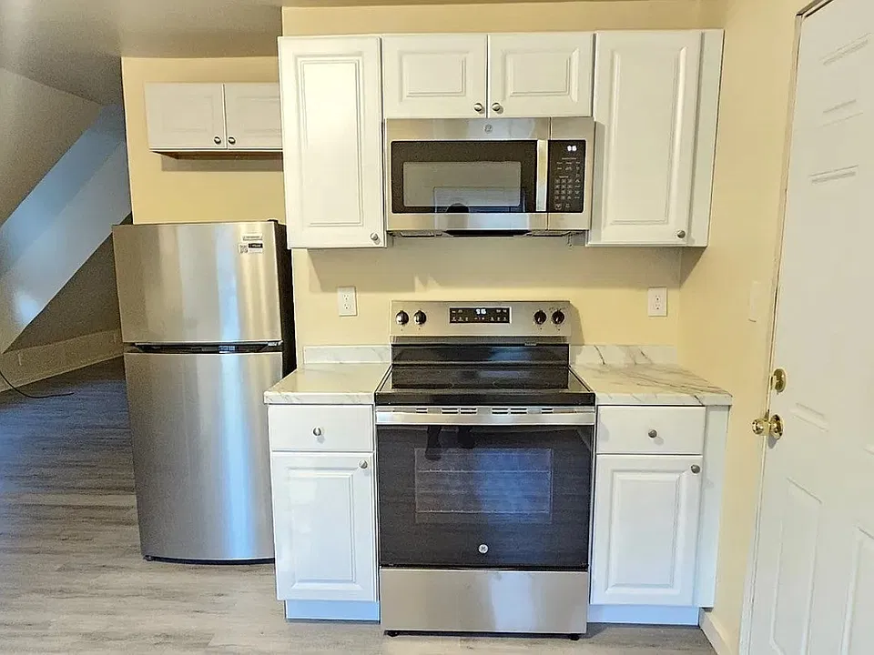 53 Taylor Ave #3
