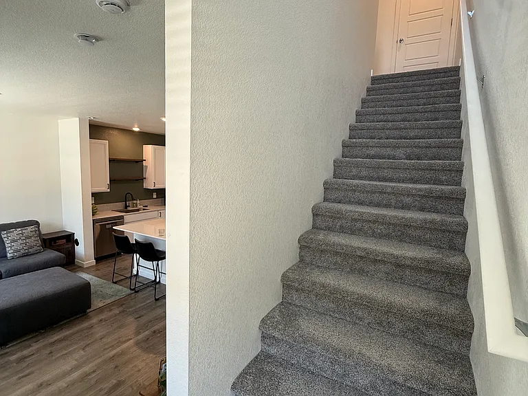 425 Condor Way — Photo 7
