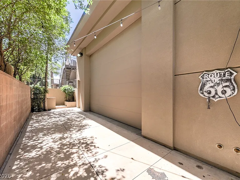 1501 Foothills Village Dr — Photo 71