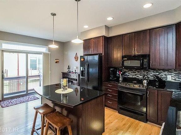 5th image of 201 Grand Ave Unit 203