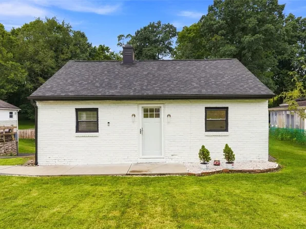 5036 Sherwood Rd, Bethel Park, PA 15102
