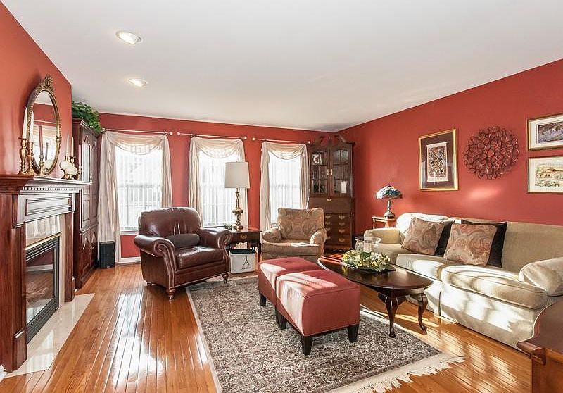 Stunning Townhome!
