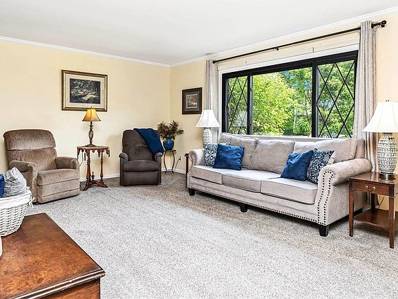 4th image of 1459 Firwood Dr