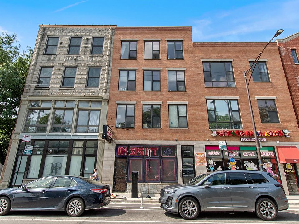 1st image of 1064 N Milwaukee Ave APT 3E