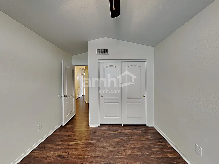 9803 E Olla Ave — Photo 15