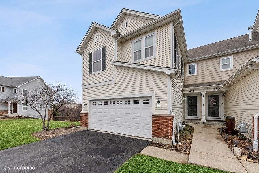 1st image of 636 Grand Canyon Cir