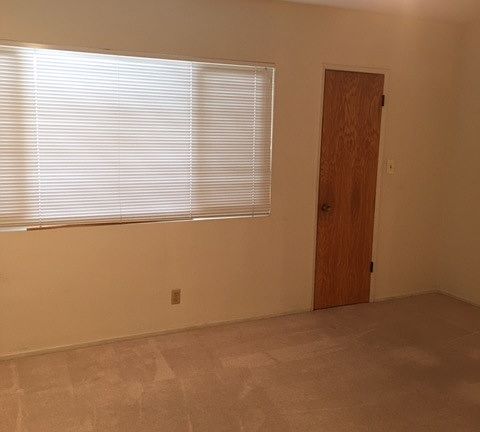 5th image of 4164 La Salle Ave