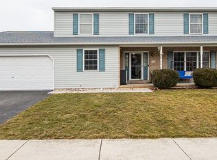 15 Willow Way Dr, Enola, PA 17025
