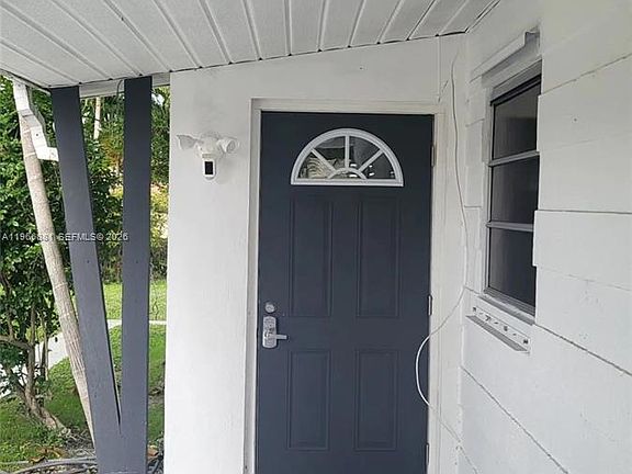 3rd image of 821 NE 6th St #1