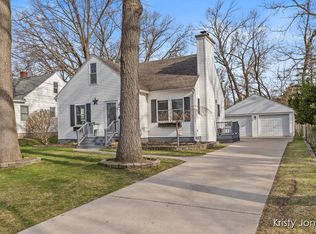 943 Floyd St SW, Wyoming, MI 49509