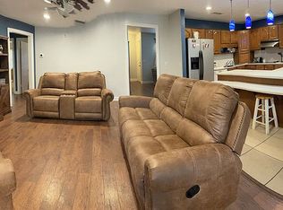 120 N Pointe Dr, Auburndale, FL 33823