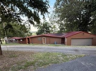 444561 E Robin Dr, Vinita, OK 74301