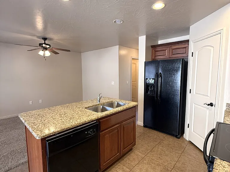 3419 S River Rd #53 — Photo 19