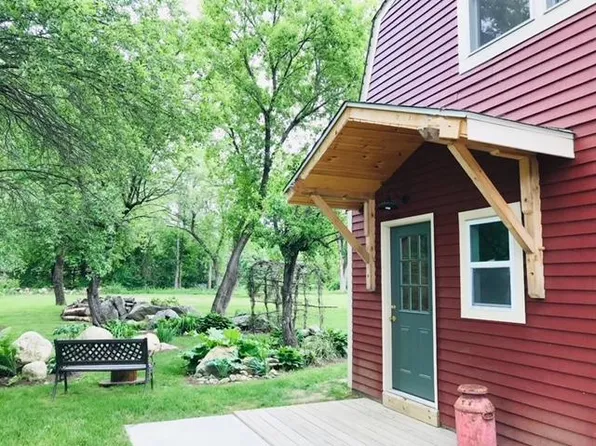 9 River St #B, Chester, VT 05143