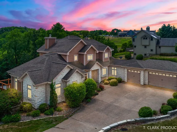 1 Trillium Ln, Galena, IL 61036