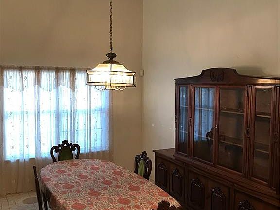 2nd image of 812 Pintada Pl