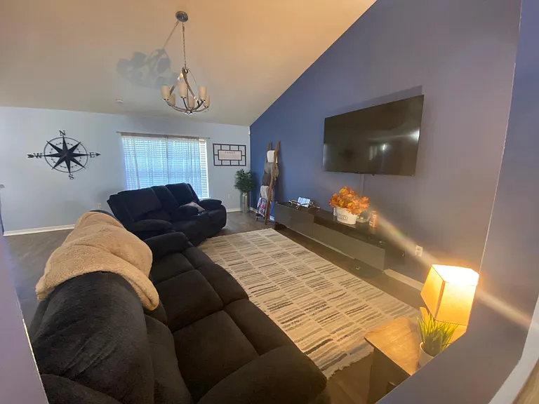 4600 Tarrega St — Photo 12