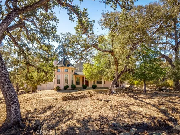 10045 Old Morro Rd E, Atascadero, CA 93422
