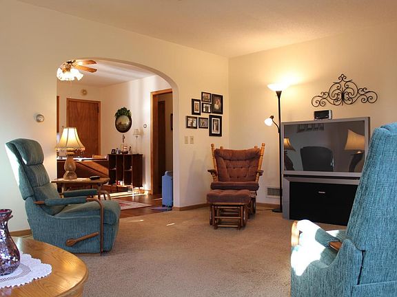 5th image of 1303 Smith Ave