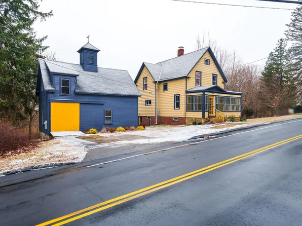 1073 State Road, Eliot, ME 03903