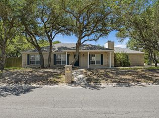 402 Augusta Dr, Rockport, TX 78382