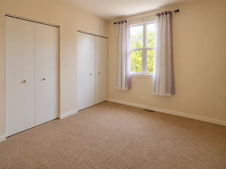 Secondary bedroom
Large double closets
convenient access to the second full bathroom