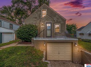 6464 Poppleton Ave, Omaha, NE 68106