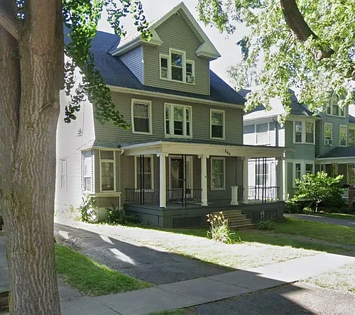293 Dartmouth St Photo 1
