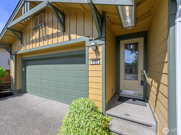 3rd image of 4723 Bend Court NE