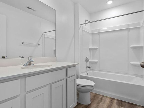 5th image of 2105 S Wolverine Way