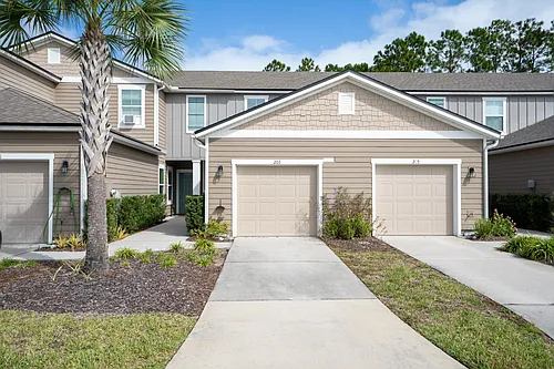 203 Whitland Way Photo 1