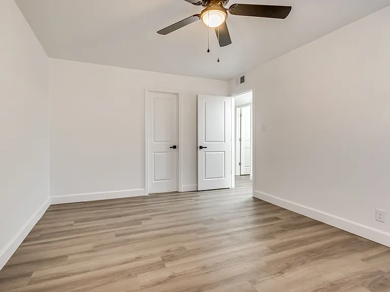 The Elms by ONYX *UNDER NEW MANAGEMENT* Now Offering FREE Prorated Rent! — Photo 50