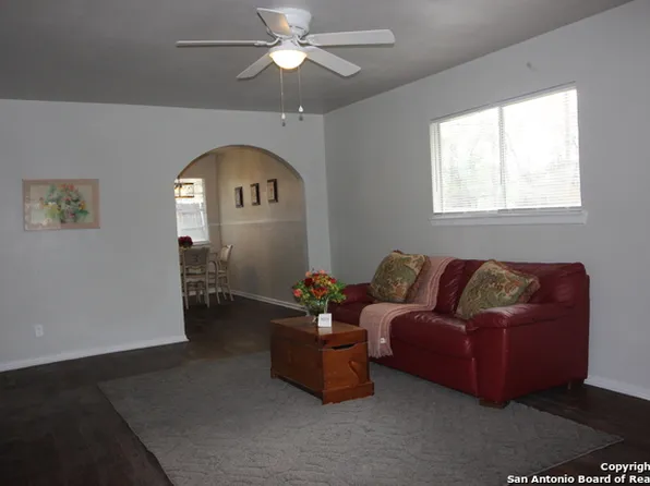 536 Southtrail Dr, San Antonio, TX 78216