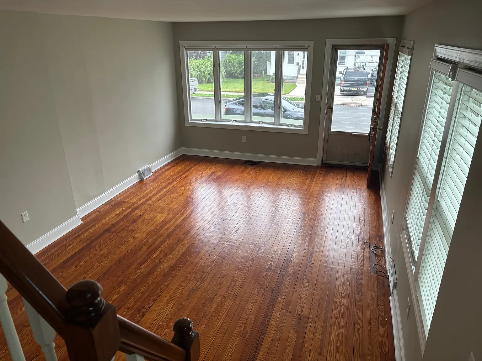 222 Emerald Ave — Photo 4