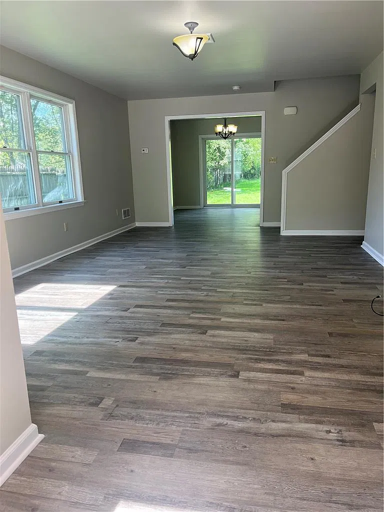 3 bed, 2.5 bath, 1724 sqft, $2,500 — Photo 4