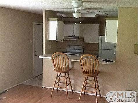 5th image of 417 Lexington Ln