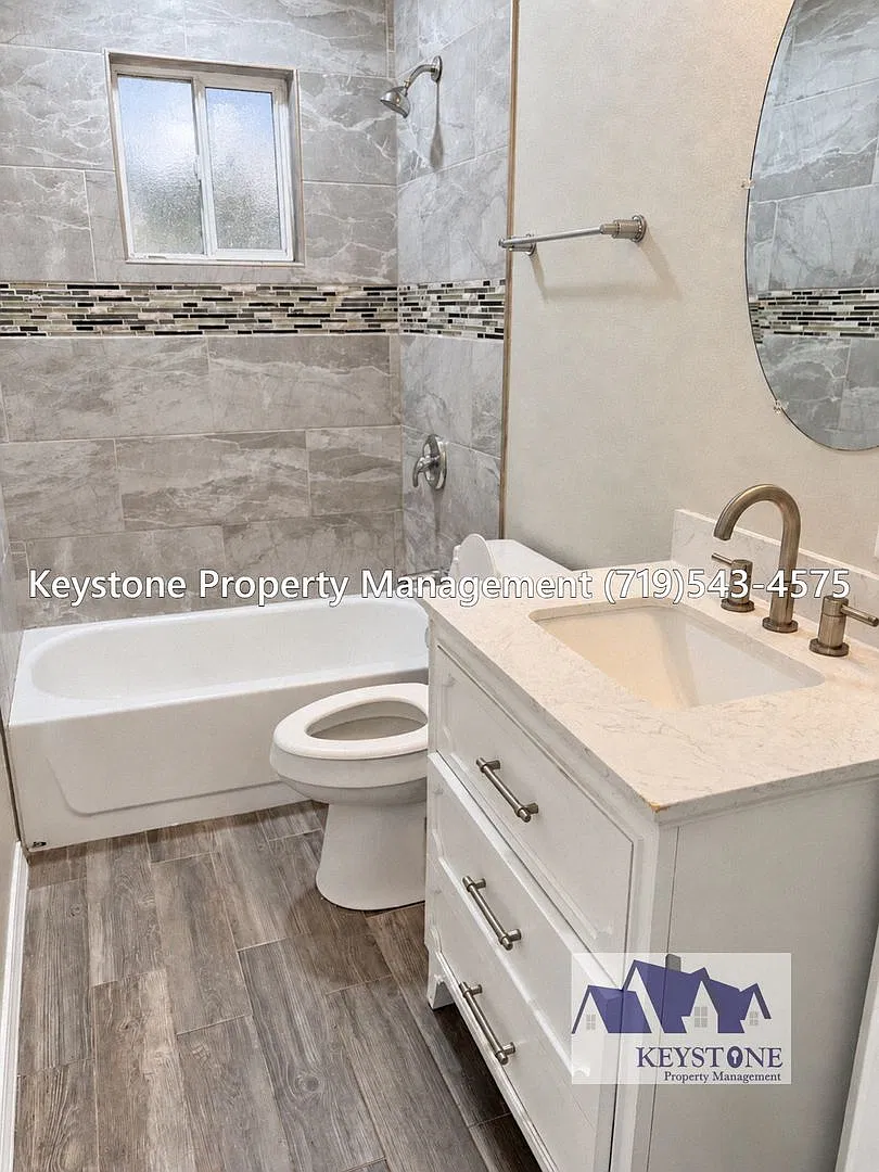 Application Fee Reimbursed! Updated 2 Bedroom Ranch Home With Central Air - $1,100/$1,650 — Photo 4