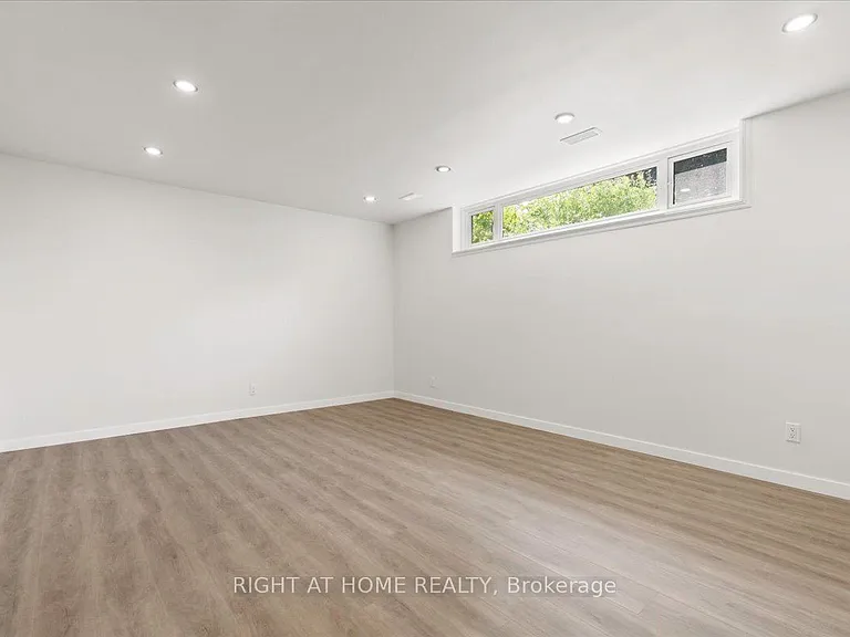 37 Patrick St — Photo 17
