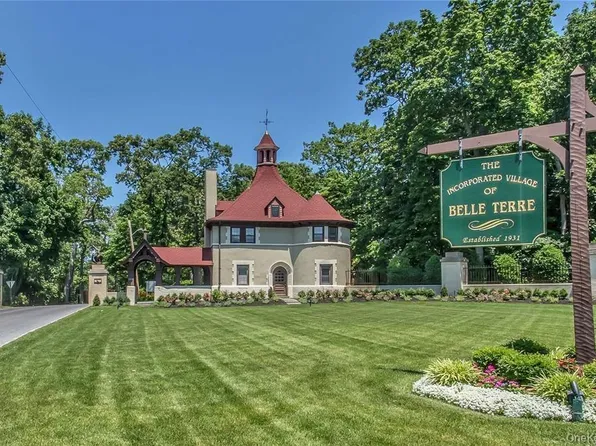 18 Bell Circle, Port Jefferson, NY 11777