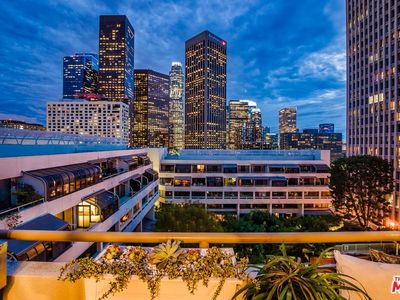 121 S Hope St APT 606, Los Angeles, CA, 90012