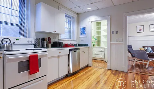 1247 Beacon St #1A Photo 1 1247 Beacon St #1A Photo 1