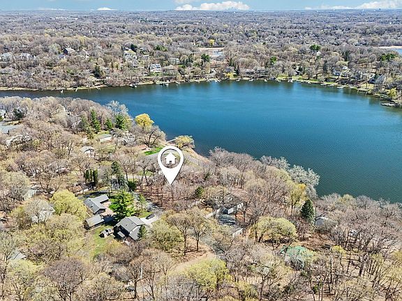 2nd image of 6679 Mohawk Dr