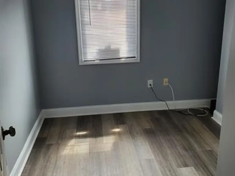 2101 McHenry St — Photo 3