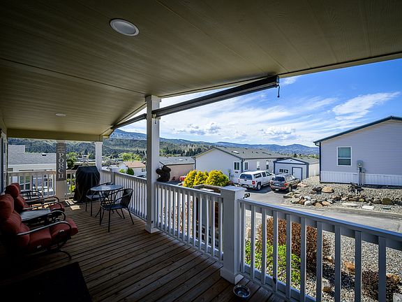 2nd image of 768 Shuswap Rd E #14