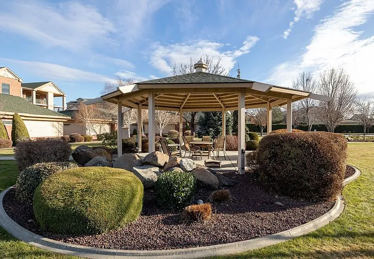 300 Col Point Dr #C-201 — Photo 26
