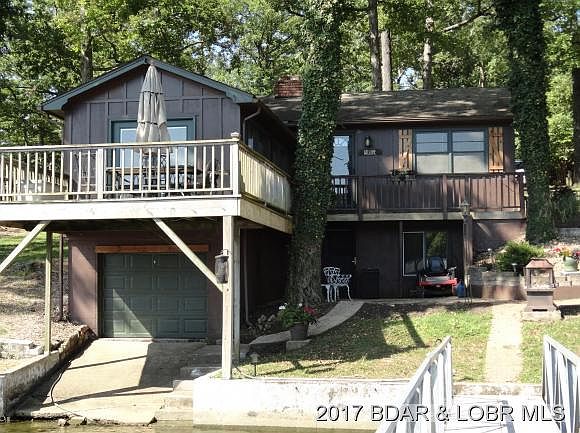 1st image of 32071 Gentry Ln